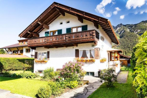 Гостиница Ferienhaus Alpspitzecho  Гармиш-Партенкирхен